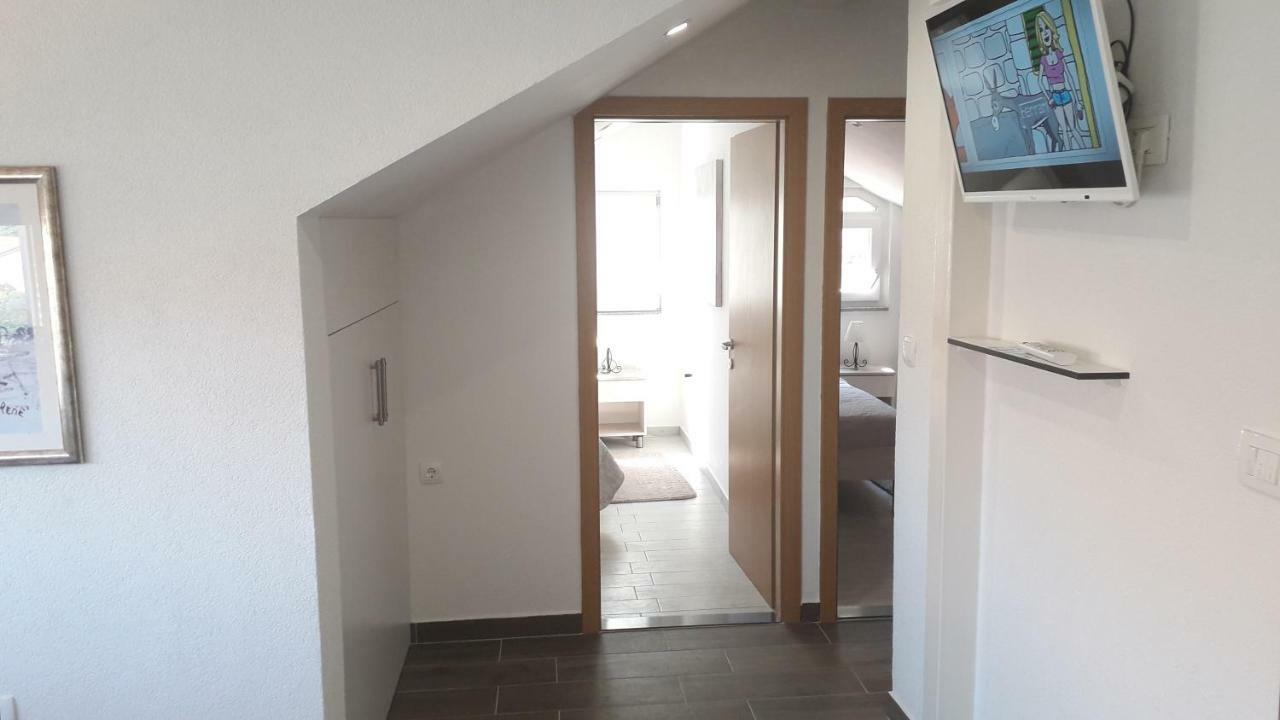 Apartmani Zilic Dugi Rat Exterior foto
