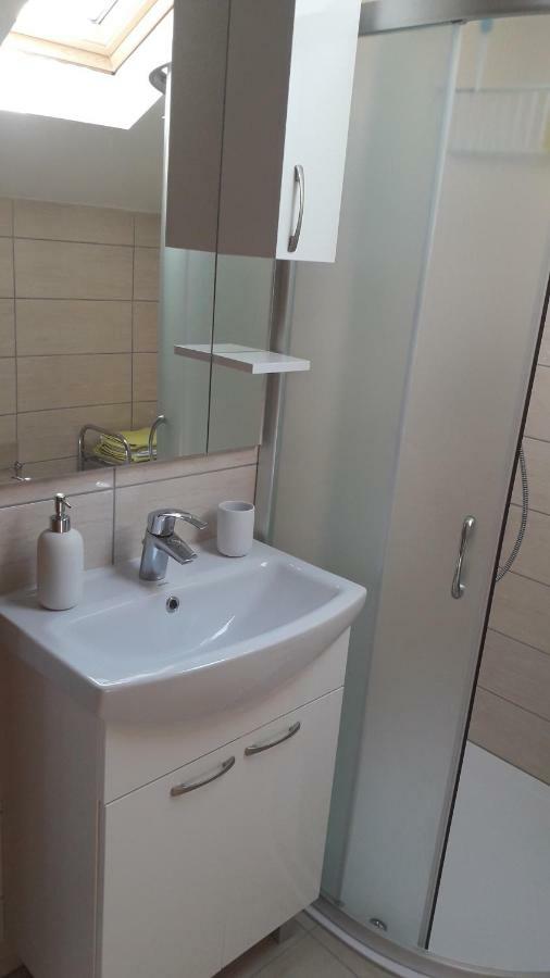Apartmani Zilic Dugi Rat Exterior foto