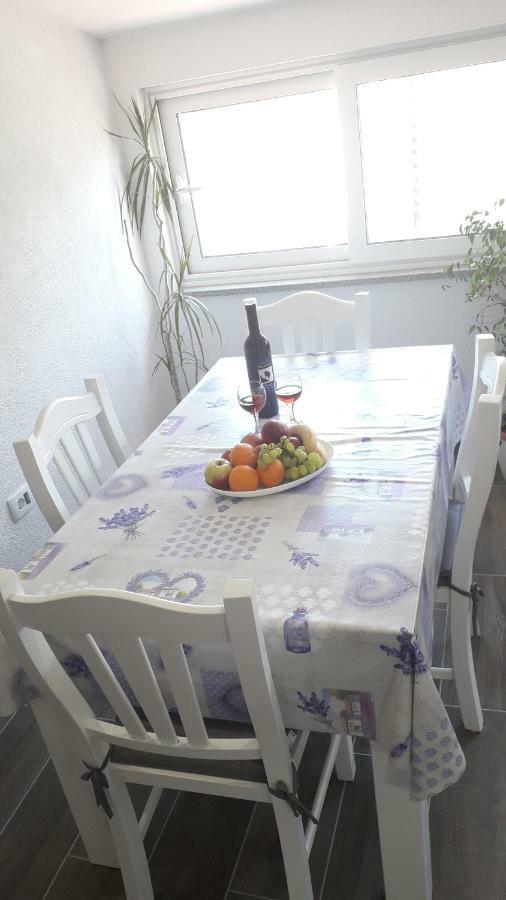Apartmani Zilic Dugi Rat Exterior foto