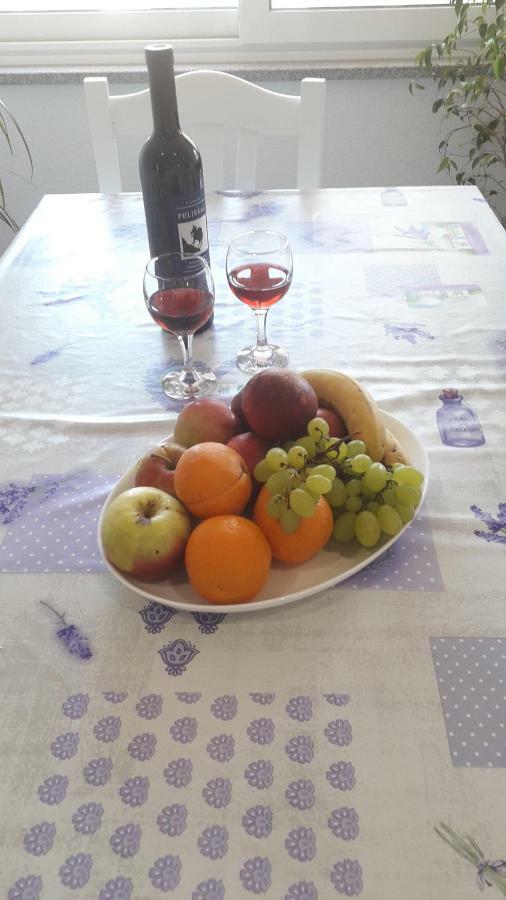 Apartmani Zilic Dugi Rat Exterior foto